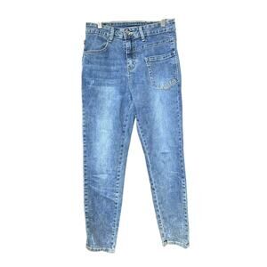 NWT GOZO women’s jeans.  Irregular pockets.  Fun jeans. Size 36